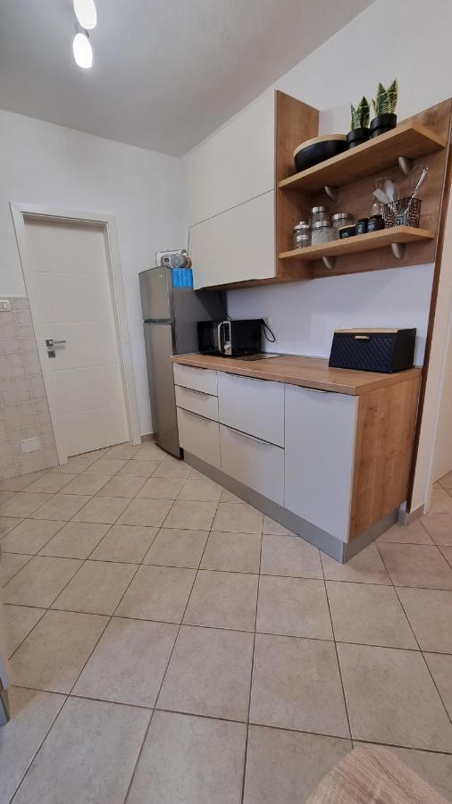 Appartamento App Carla Novigrad Istria Esterno foto