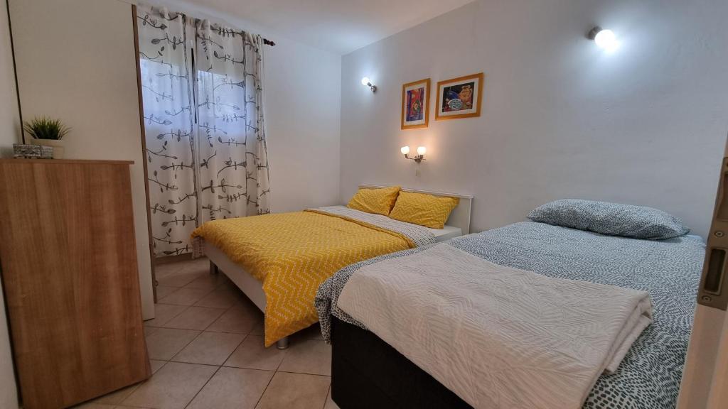 Appartamento App Carla Novigrad Istria Esterno foto