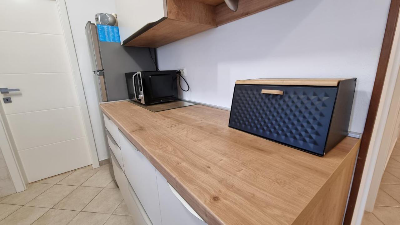 Appartamento App Carla Novigrad Istria Esterno foto